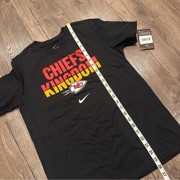 New NWT Nike Tee KANSAS CITY CHIEFS KINGDOM Youth T Shirt Short Sleeved L 14-16 - Picture 8 of 8